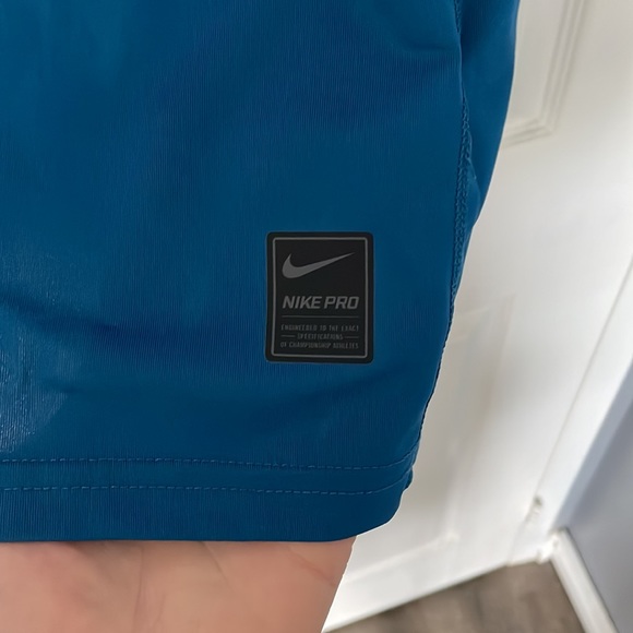 Men’s Nike Pro Compression T-Shirt - Picture 4 of 4